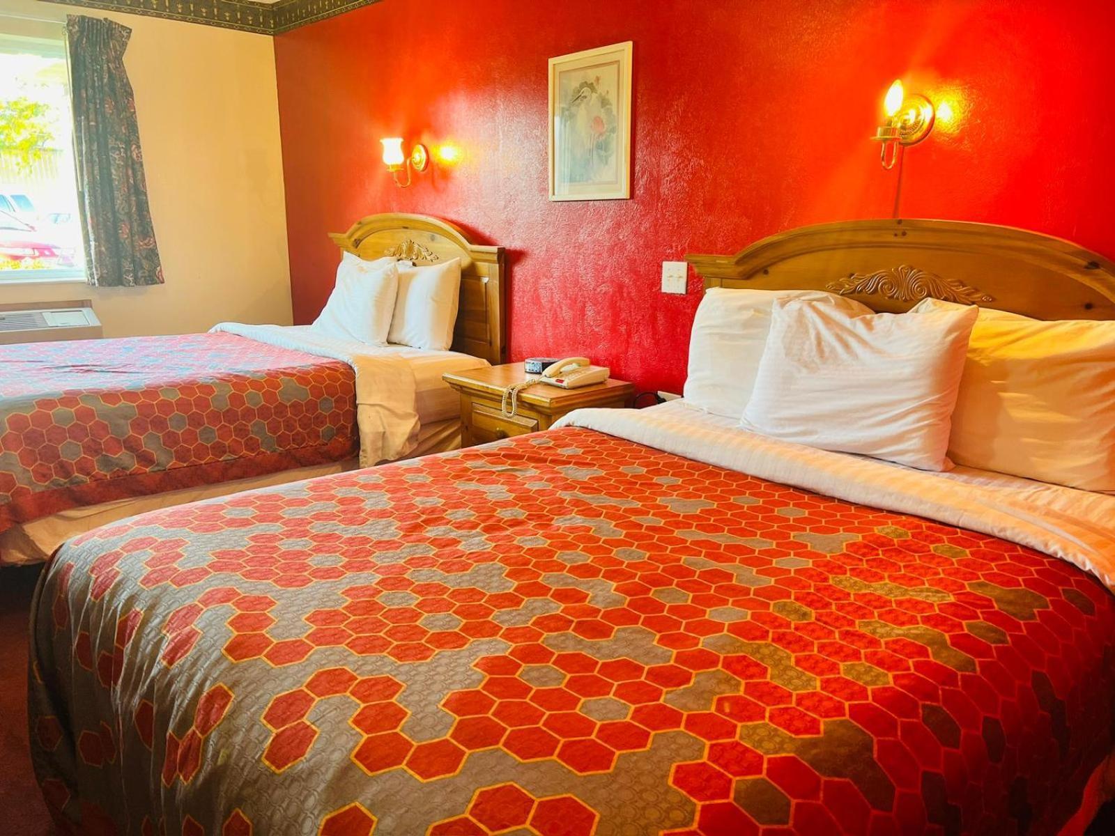 Villa Inn Motel Near Hwy 12 Wi Capital O Fort Atkinson ภายนอก รูปภาพ