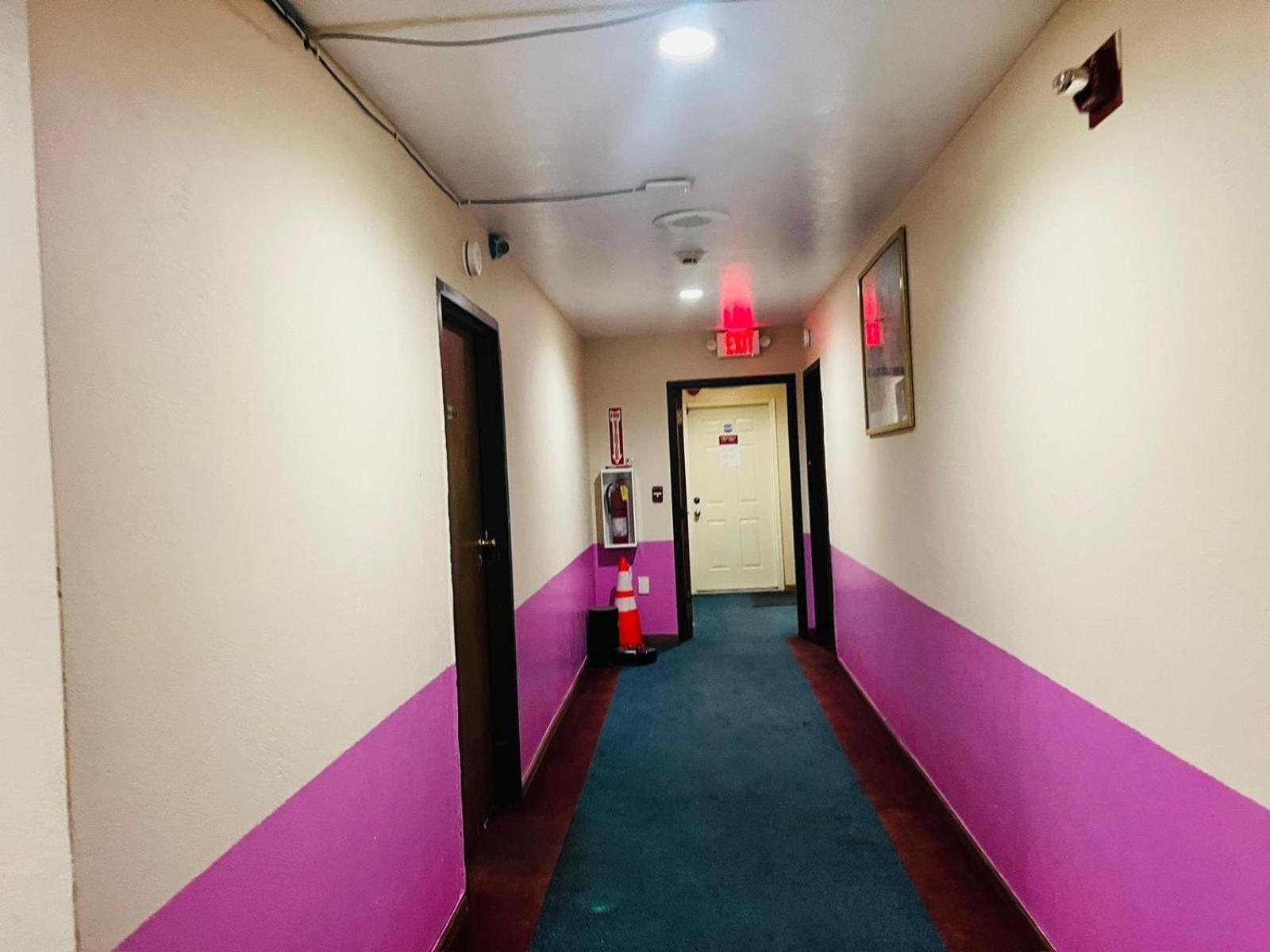 Villa Inn Motel Near Hwy 12 Wi Capital O Fort Atkinson ภายนอก รูปภาพ