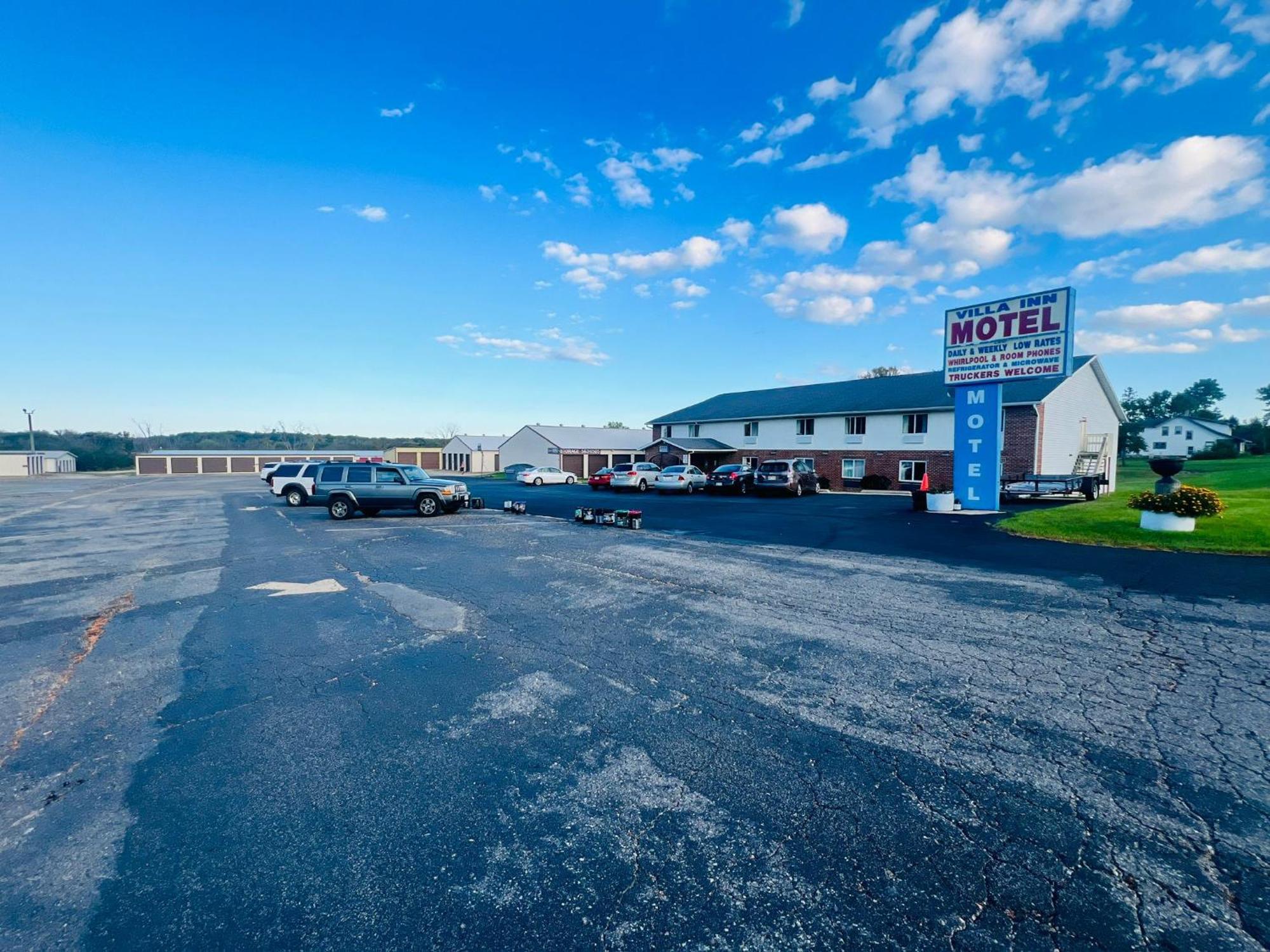 Villa Inn Motel Near Hwy 12 Wi Capital O Fort Atkinson ภายนอก รูปภาพ